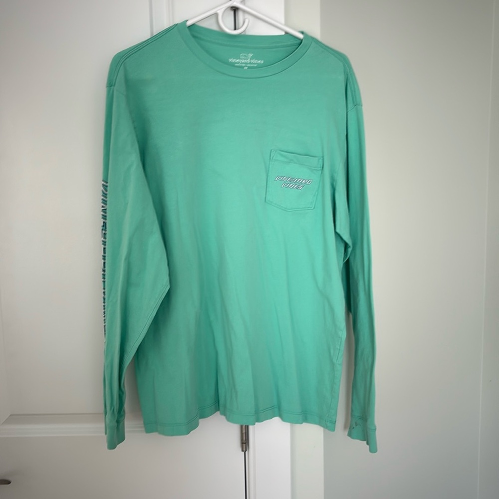 Men’s Vineyard Vines long sleeve